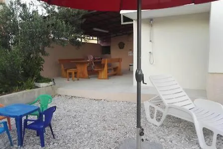 Feriehus Mirta Kaštel Novi