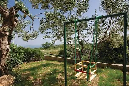 Mirta Feriehus Kaštel Novi