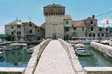 Mirta Kaštel Novi